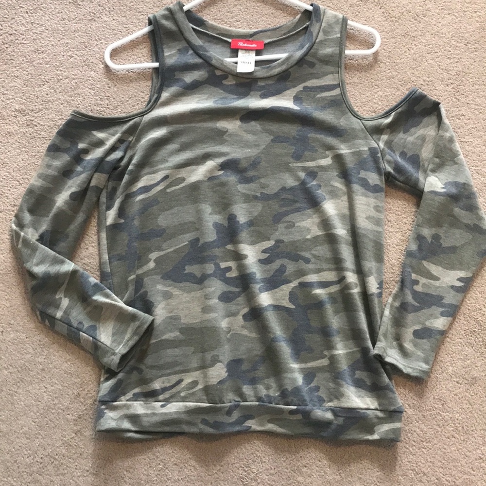 Long sleeve shirt